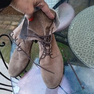 Leather bronw boots